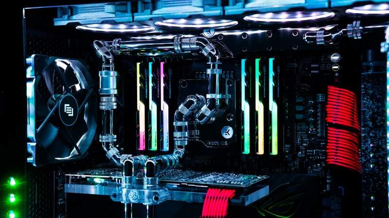 MAINGEAR Announces RUSH ULTIMUS PC with Xeon W-3175X